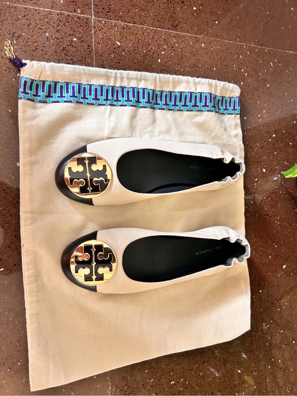 Tory Burch Ivory Leather Ballet Flats with Gold Logo